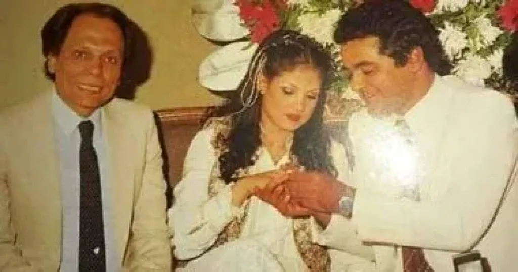 جنازة شقيقة الزعيم: غياب عادل إمام يثير التساؤلات.. وحضور لنجوم الفن لتوديع إيمان إمام بمسجد الشرطة