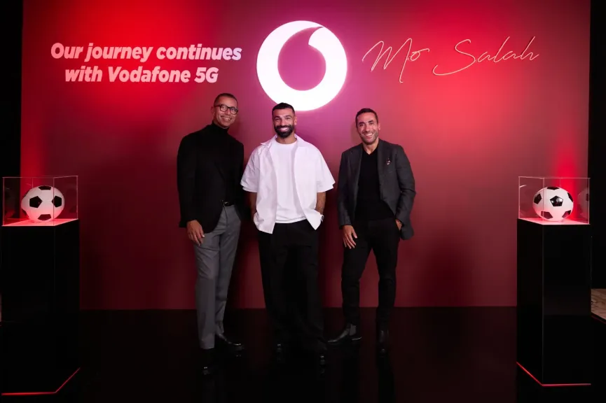 رسميا.. شركة فودافون مصر تعلن تجديد شراكتها مع محمد صلاح كسفير لتكنولوجيا الجيل الخامس