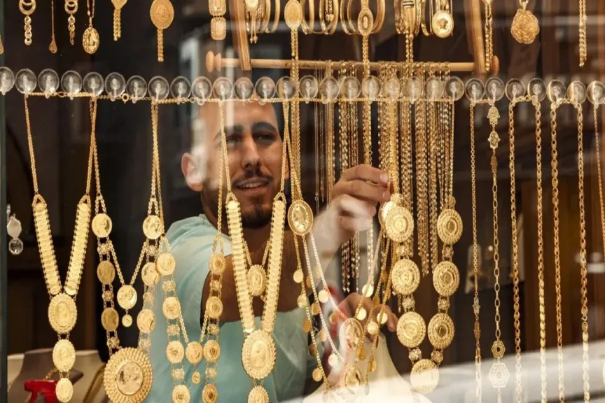 عيار 21 الآن.. سعر الذهب اليوم الثلاثاء 16-12-2025 في مصر