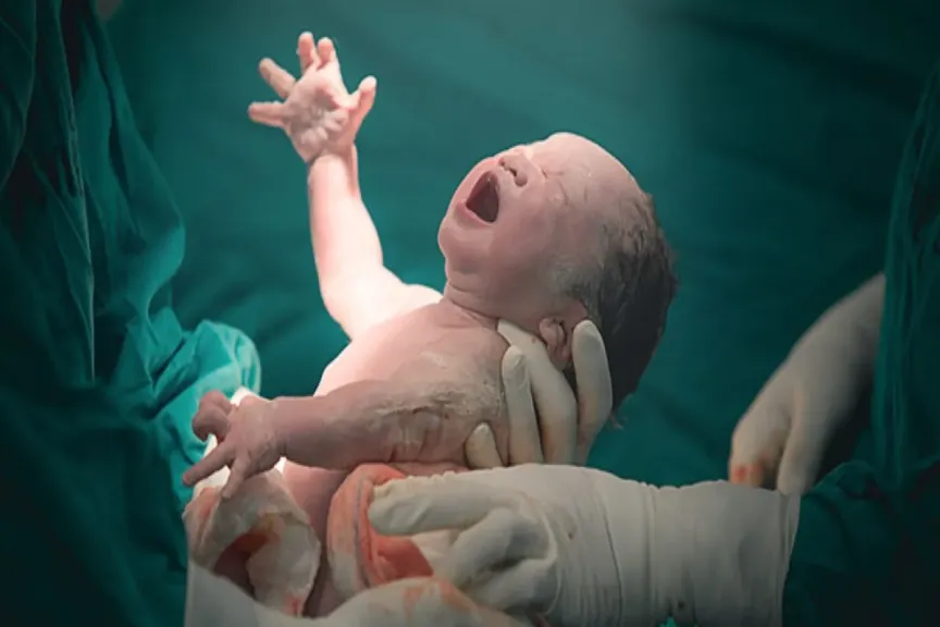 ما هو تفسير حلم الولادة للمتزوجة الغير حامل لابن سيرين؟