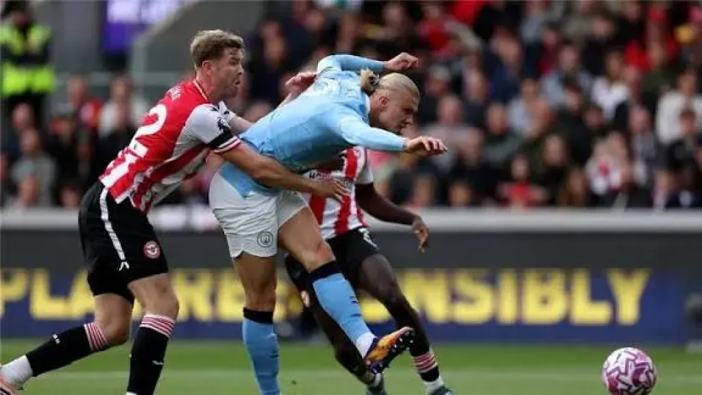 السيتزنز ضد النحل.. القنوات الناقلة لمباراة مانشستر سيتي ضد برينتفورد في ربع نهائي كأس كاراباو 2025