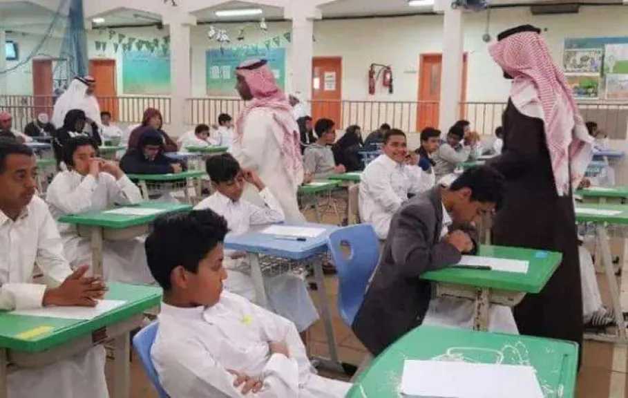 تعليق الدراسة عاجل: وكالة تعليق الدراسة تعلن تحويل الدراسة عن بعد في المنطقة الشرقية اليوم بسبب الأمطار الغزيرة