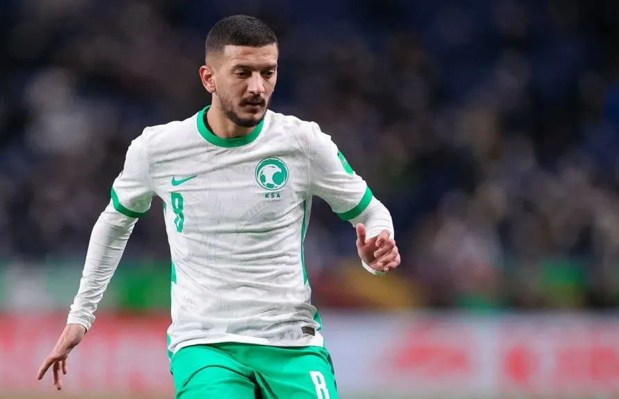 صفقة الموسم.. هل ينتقل عبد الإله المالكي من الشباب للهلال؟