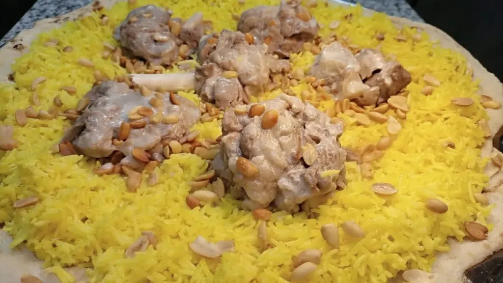 وصفة من كأس العرب 2025.. طريقة عمل المنسف الأردني والدولمة العراقي بالمقادير