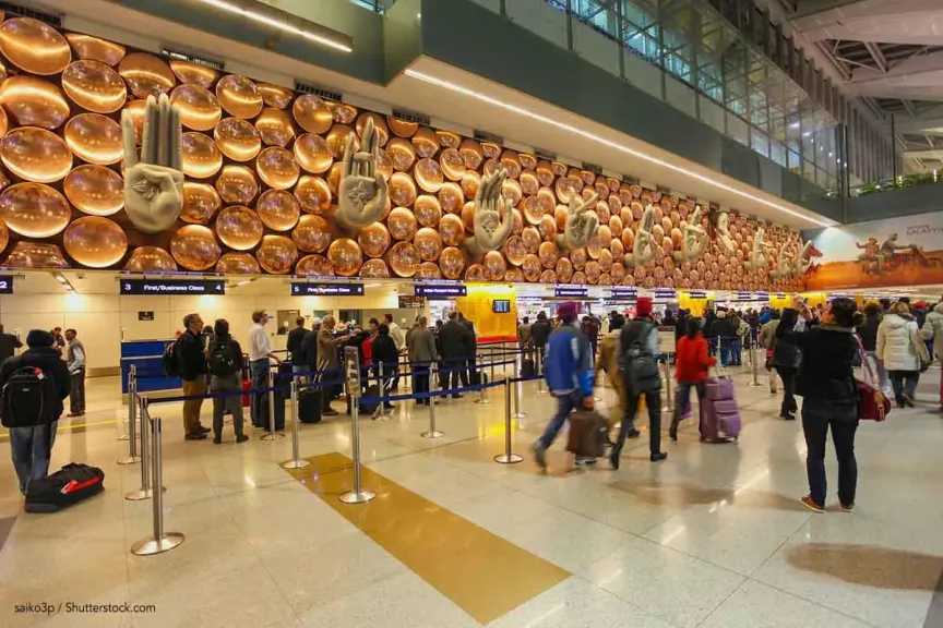 لهذا السبب مطار دلهي يعلن إلغاء 110 رحلة وتأخير 370 أخرى