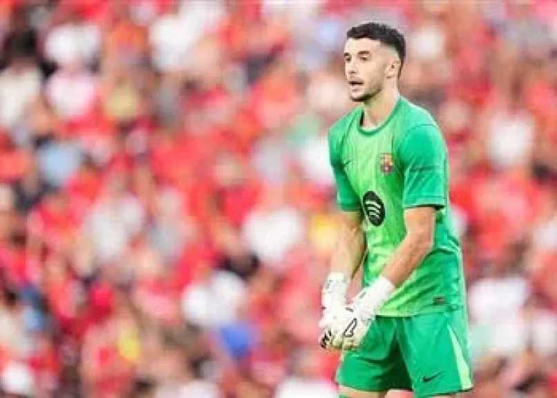 فيديو - بالفئران جماهير إسبانيول تهاجم جارسيا لاعب برشلونة في ديربي كتالونيا!