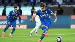 صوت كبير حاضر.. معلق مباراة...