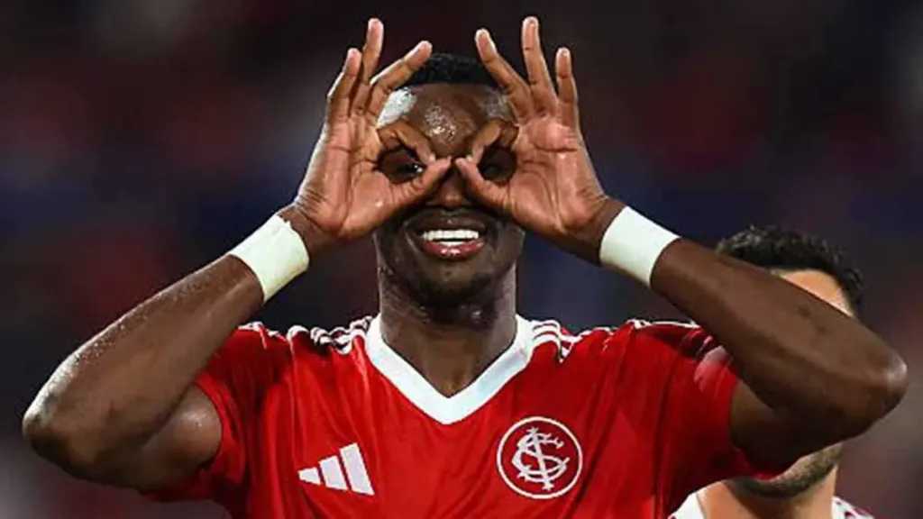 من هو ريكاردو ماتياس ويكيبيديا؟ صفقة الأهلي الجديدة والسيرة الذاتية وأبرز الأرقام