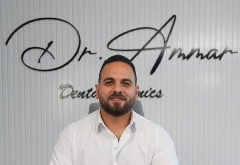 دكتور عمار – أفضل دكتور أسنان في القاهرة وأحد رواد زراعة الأسنان في مصر