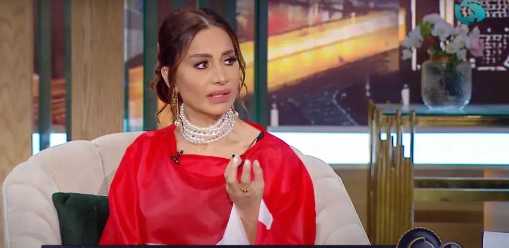 انفعال بسمة وهبة على الهواء بسبب شيرين عبد الوهاب.. بلاش الصور دي