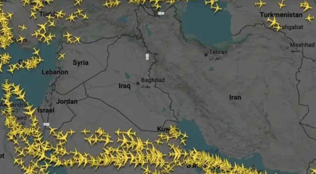 فتح الأجواء الإيرانية وعودة الطيران إلى طبيعته بعد إغلاق المجال الجوي بشكل مؤقت