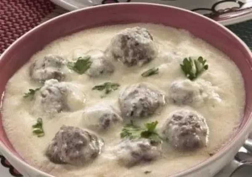 بمكونات بسيطة.. طريقة تحضير الكفتة باللبن في المنزل