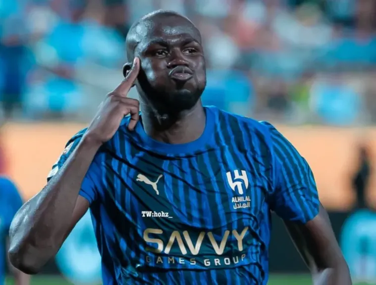 ضربة موجعة.. محترف الهلال يرفض العودة إلى السعودية!