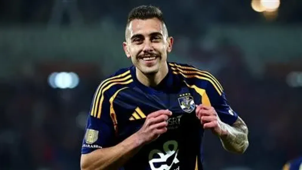 وجهته تقترب من المجر.. جراديشار على أعتاب الرحيل عن الأهلي في الميركاتو الشتوي