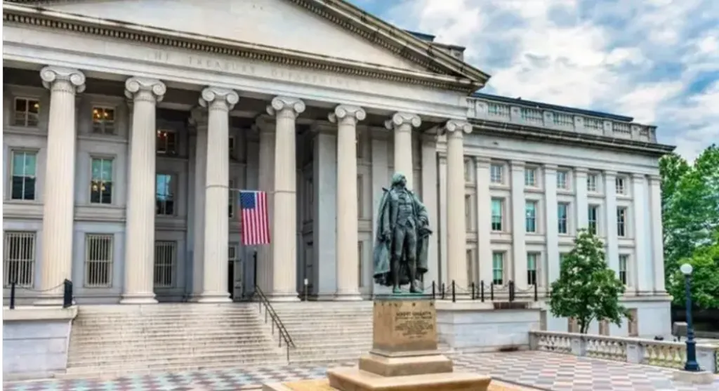 الخزانة الأمريكية تفرض عقوبات على إيران وترامب يرحب بوقف حكم إعدام متظاهرة