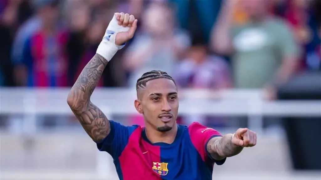 برشلونة يستبعد رافينيا من مواجهة ريال سوسيداد في الدوري الإسباني: هل بسبب الإصابة؟