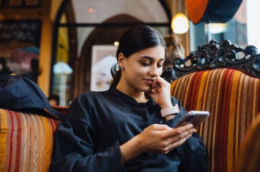 مراجعة Melbet مصر: استقرار التطبيق والسحوبات وحدود المراهنة