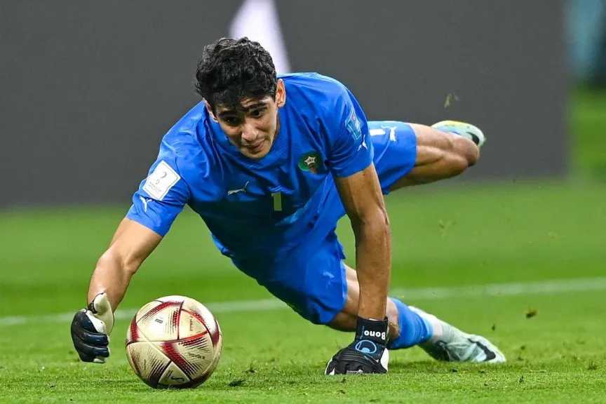 بشرى لجماهير الهلال.. عودة ياسين بونو لعرين الزعيم رسمياً