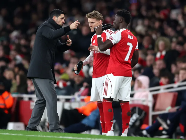 موعد مباراة آرسنال في نهائي كأس كاراباو بعد الفوز علي تشيلسي.. من هو منافسه؟