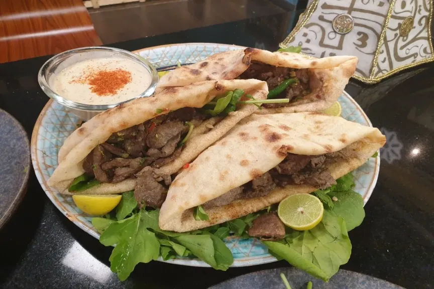 طريقة عمل الكبدة البلدى بالبصل والفلفل.. اكتشفي أسرار الكبدة المحمرة على طريقة الشربيني