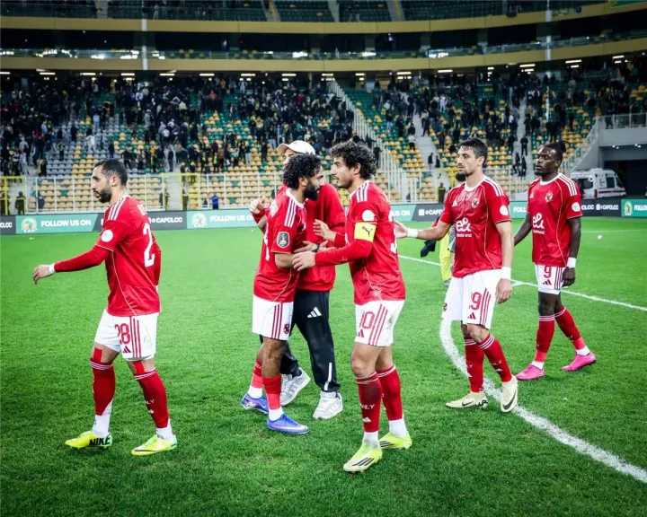 قبل مباراة الأهلي ضد الإسماعيلي.. أسباب غياب خماسي الأحمر عن المباراة