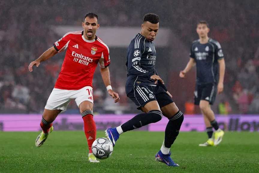 اتفرج ببلاش على المفتوحة.. القنوات الناقلة لمباراة ريال مدريد ضد بنفيكا في قمة دور الـ 16 بدوري أبطال أوروبا