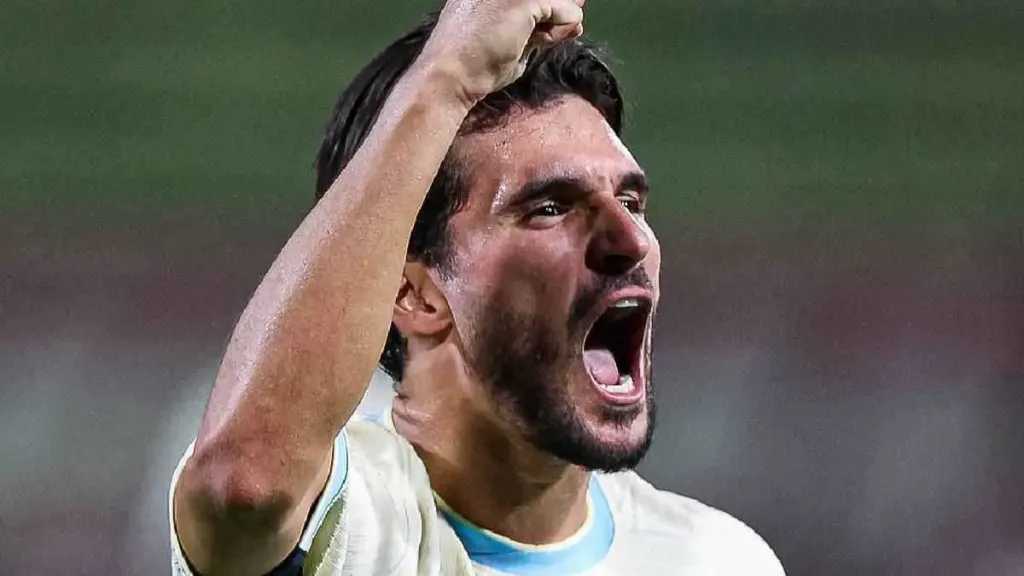 بالفيديو.. حسام عوار يوضح رأيه في صفقة بنزيما مع الهلال