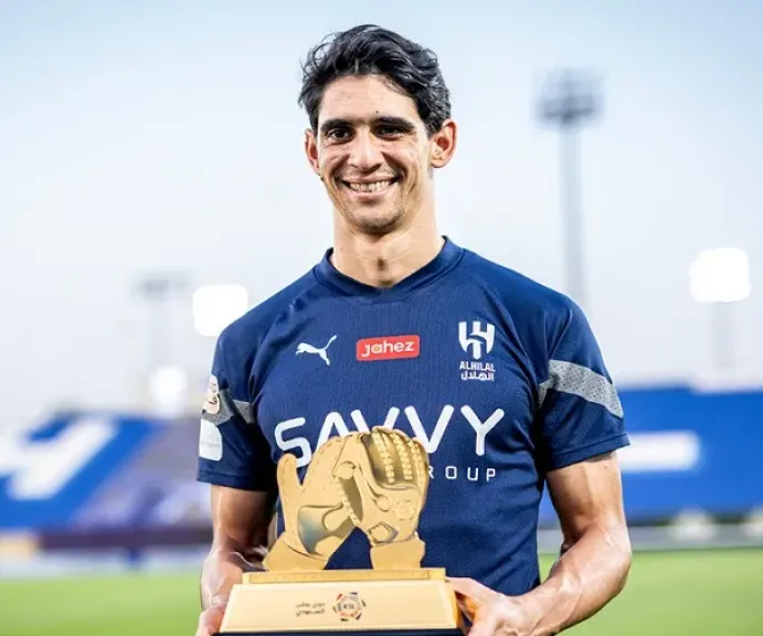 هل يرحل ياسين بونو عن الهلال؟ الحارس يوضح حقيقة انتقاله لريفر بليت