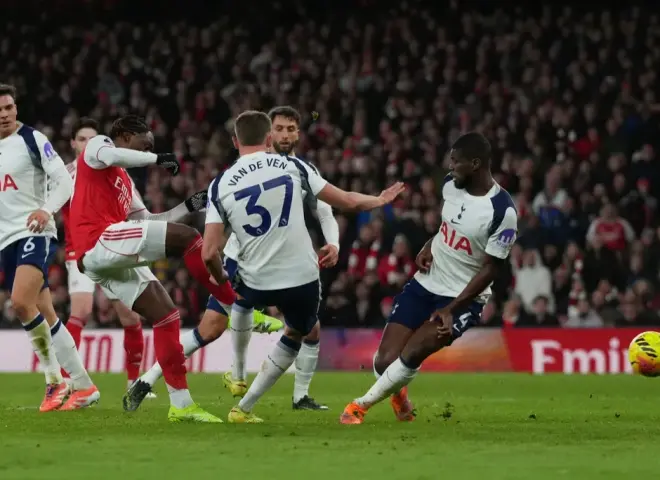 مجانًا بدون تشفير وتقطيع.. كيفية مشاهدة مباراة آرسنال ضد توتنهام في كلاسيكو الدوري الإنجليزي