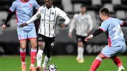 القنوات الناقلة لمباراة الشباب ضد...