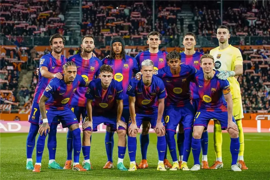 أزمة قبل القمة.. برشلونة يخاطب يويفا بشأن مباراته الأوروبية