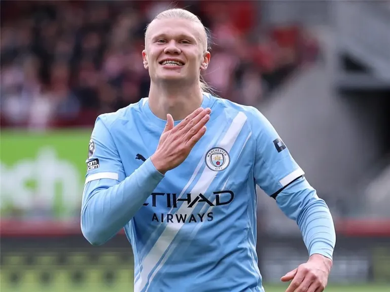 صراع الميركاتو يشتعل.. برشلونة يطارد ايرلينج هالاند ويتمسك بـ لامين يامال