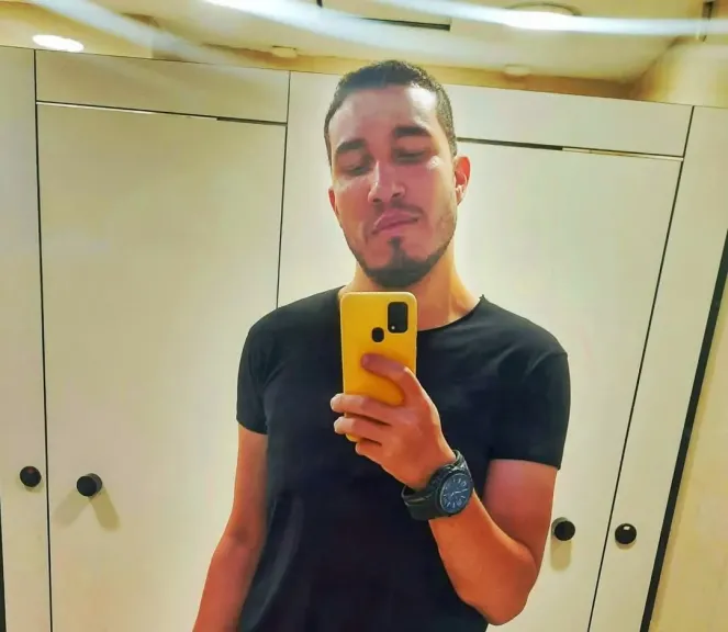 من هو مؤمن الديب