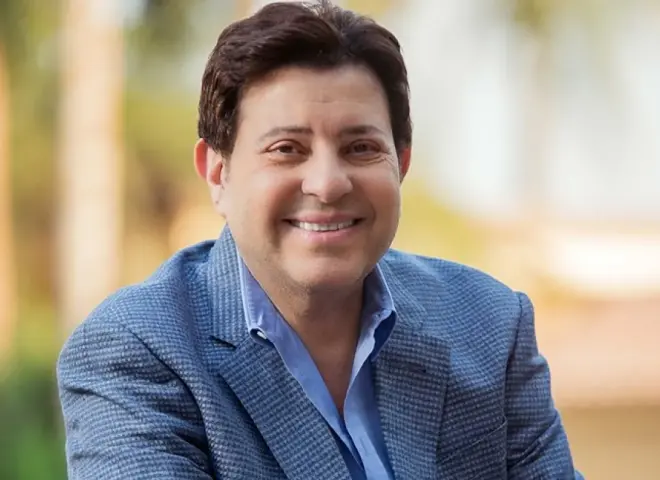 آخر تطورات الحالة الصحية لهاني شاكر بعد جراحة القولون.. تفاصيل التعافي وحقيقة وضعه الآن