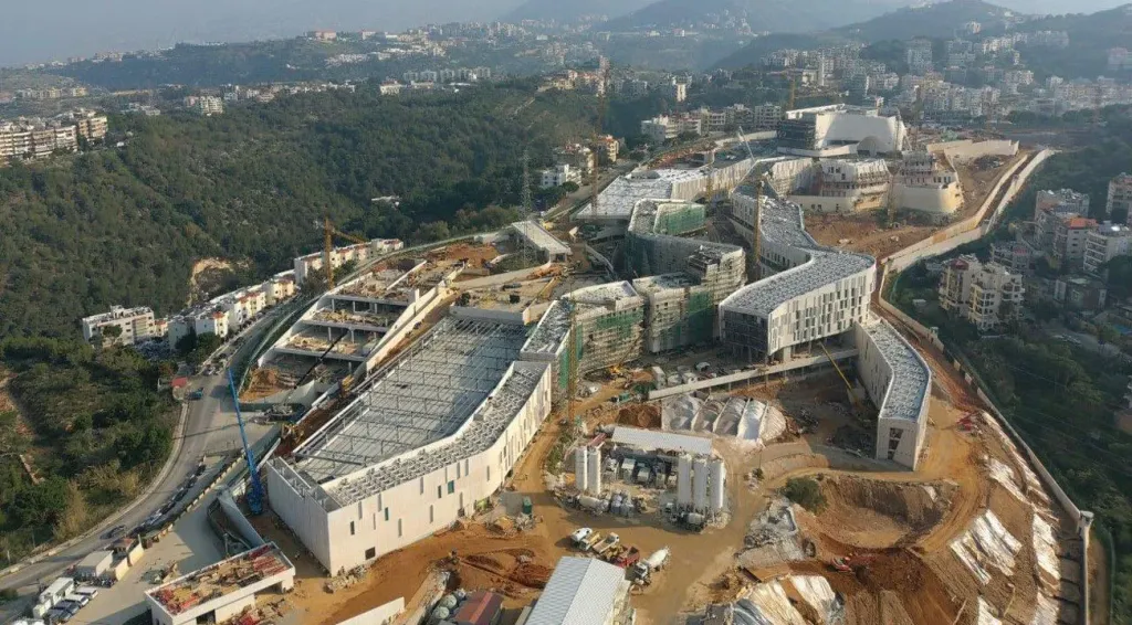 عاجل| مغادرة مؤقتة لموظفي السفارة الأمريكية في عمان بعد تهديد أمني