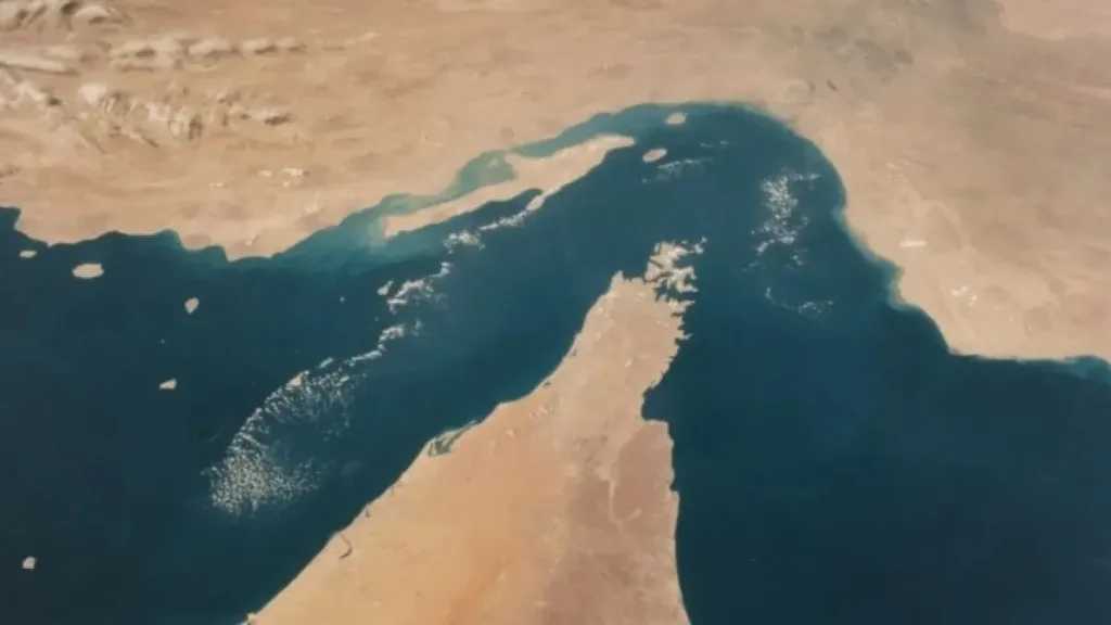 تهديدات جديدة من الحرس الثوري: استهداف خطوط النفط وإغلاق مضيق هرمز