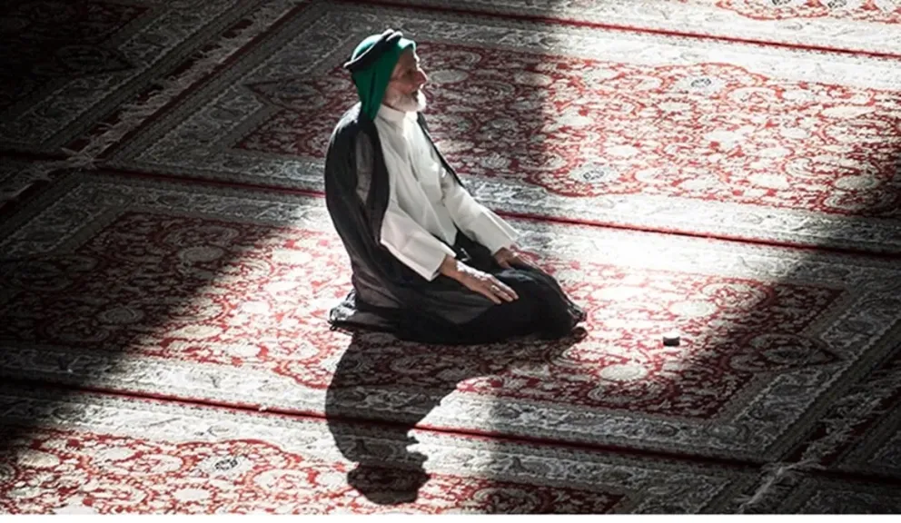 موعد أذان المغرب اليوم