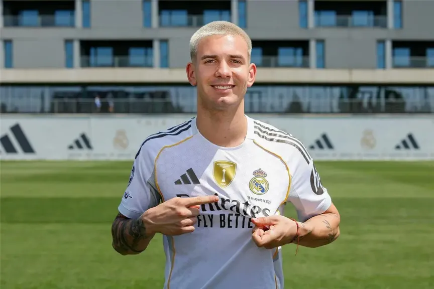 توتر كبير في الملعب.. ماستانتونو يهين حكم ريال مدريد وخيتافي بعد طرده