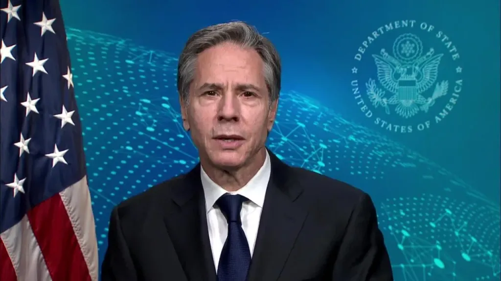 بلينكن يحذر من استنزاف الترسانة الأمريكية في حال حرب إيران.. الصين وروسيا قد تستفيدان