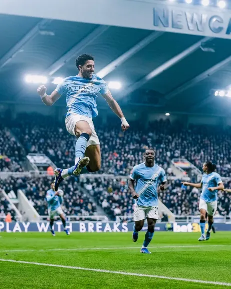 تخصص في المكابيس.. شاهد هدفين عمر مرموش مع مانشستر سيتي ضد نيوكاسل في كأس الاتحاد الإنجليزي