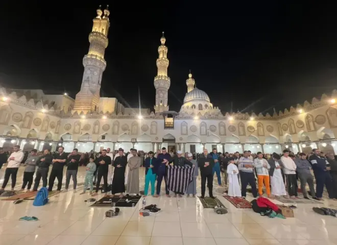 وزارة الأوقاف المصرية تحدد ضوابط صلاة التهجد في المساجد وشروط الاعتكاف