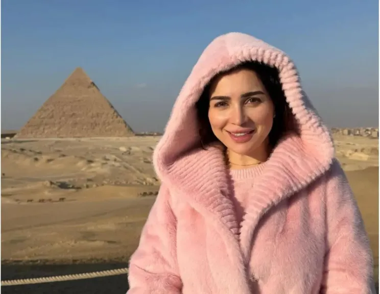 الفنانة المصرية مي عز الدين تطمئن الجمهور بعد العملية الجراحية وتشكر الفريق الطبي