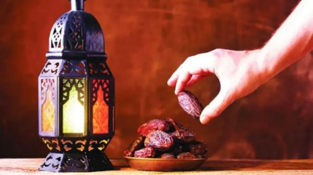 في العشر الأواخر.. مواقيت الصلاة وموعد إفطار اليوم 20 رمضان 1447 بمحافظة القاهرة المصرية