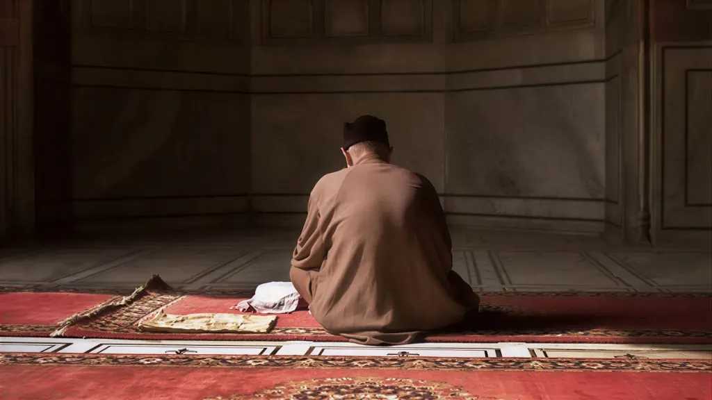 دين وحياة