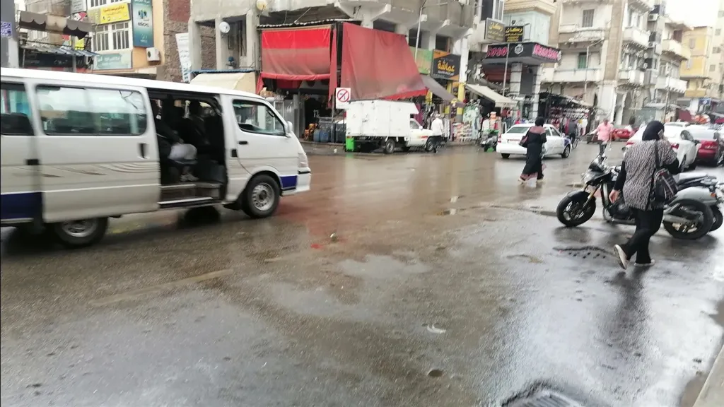 حالة الطقس غدًا الجمعة في مصر.. هل تحدث تقلبات جوية وأمطار ورياح؟