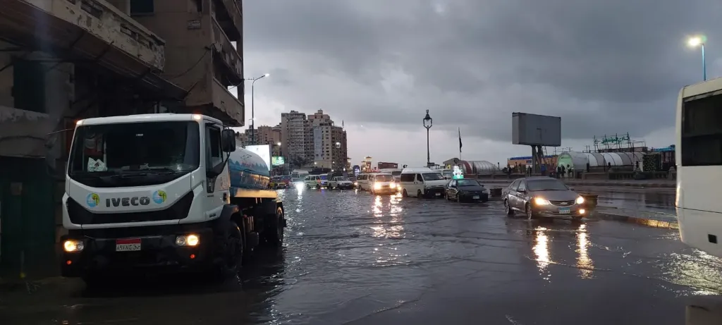تحذير عاجل من طقس مصر الآن.. أمطار رعدية غزيرة قد تصل لسيول بهذه المناطق