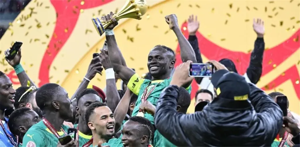 رسميًا.. أول قرار من الاتحاد السنغالي لكرة القدم بعد سحب لقب كأس الأمم الإفريقية ومنحه للمغرب