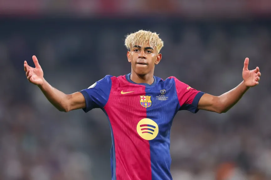 موهبة لا تصدق.. لامين يامال يهدد رقم كيليان مبابي القياسي في دوري أبطال أوروبا