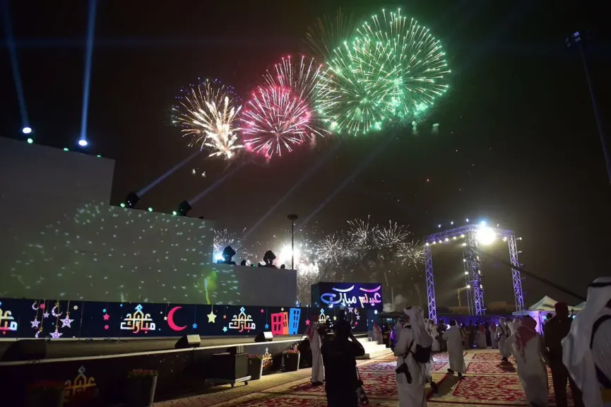 الجمعة أم السبت؟.. موعد عيد الفطر في السعودية 2026