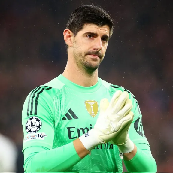 عاجل ورسميًا.. ريال مدريد يعلن تشخيص إصابة كورتوا ومدة غيابه